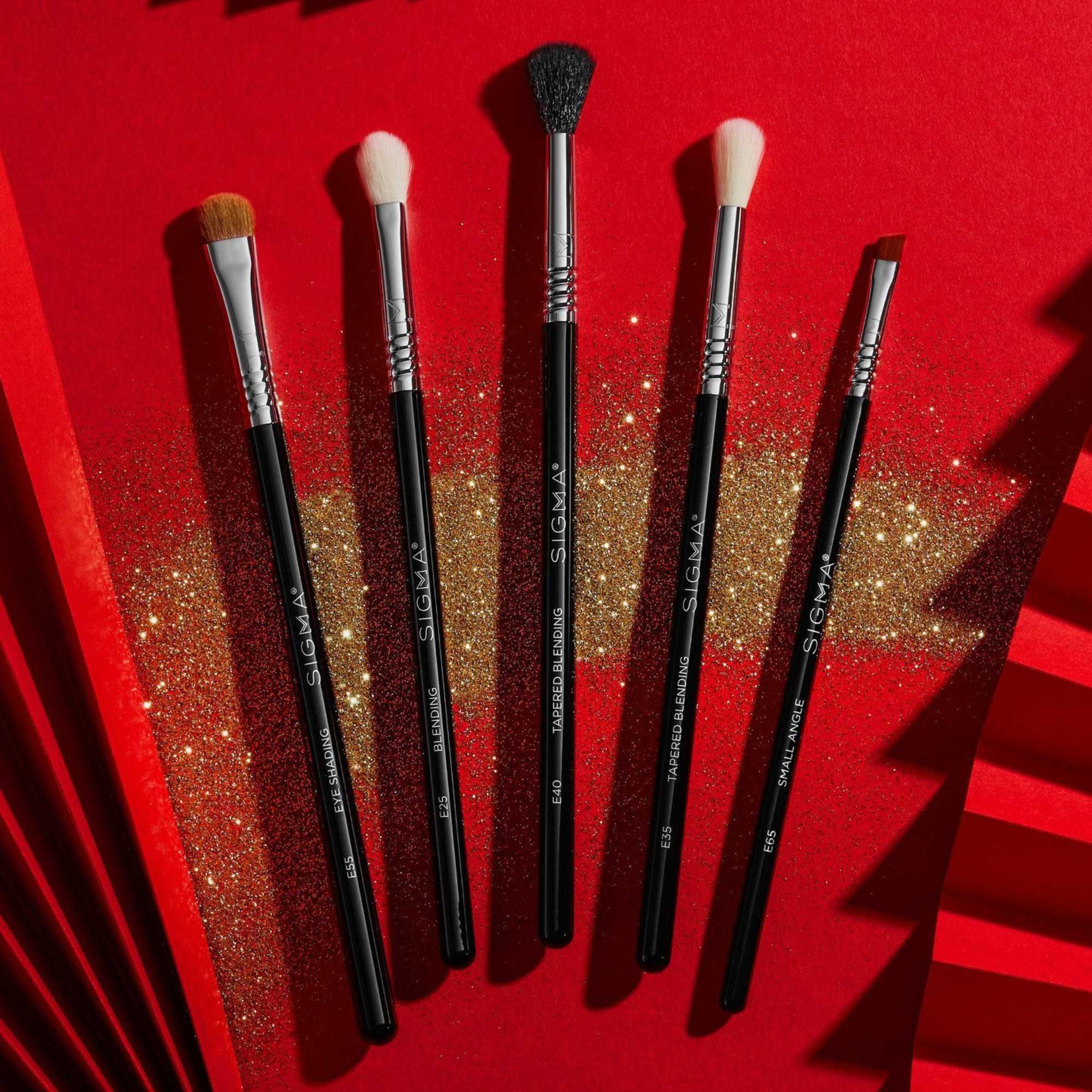 SIGMA E40 Tapered Blending Brush - Black/Chrome